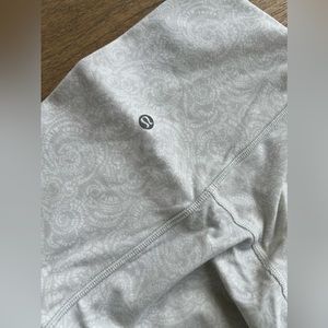 Limited edition, Lululemon leggings